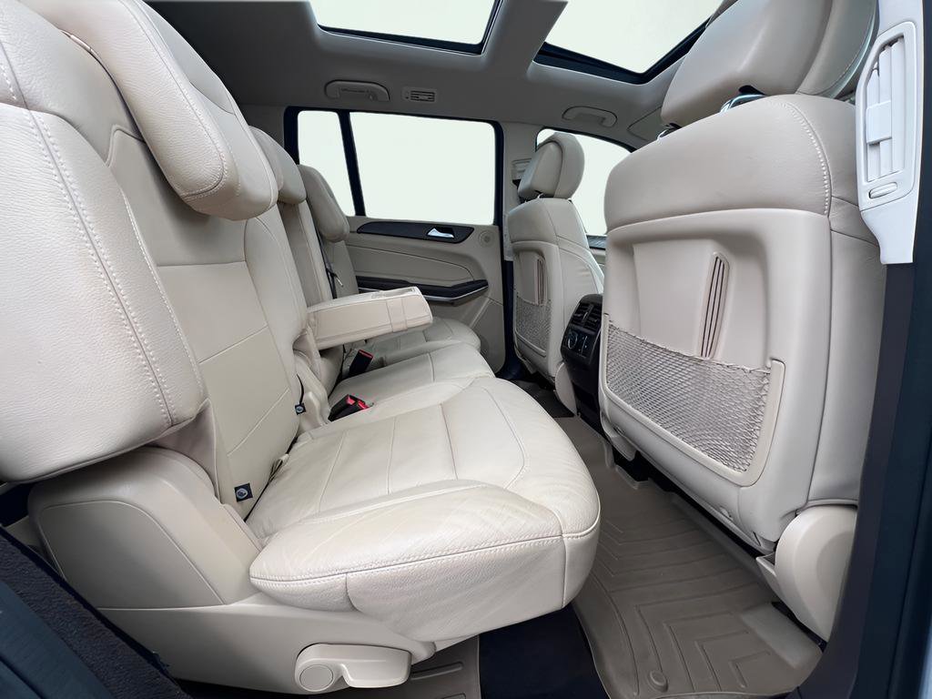 Used 2017 Mercedes-Benz GLS 550 4MATIC image 29