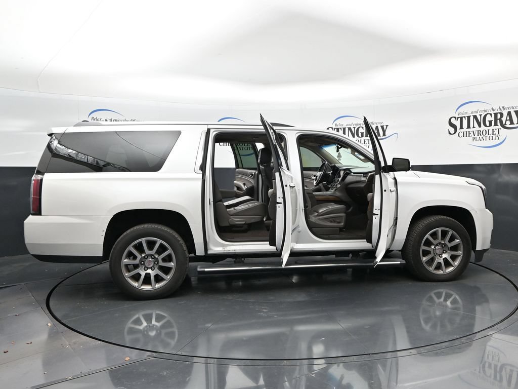 Used 2020 GMC Yukon XL Denali w/ Enhanced Security Package RWD image 36