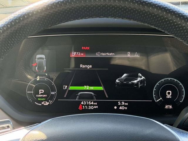 Used 2022 Audi e-tron GT Premium Plus image 24