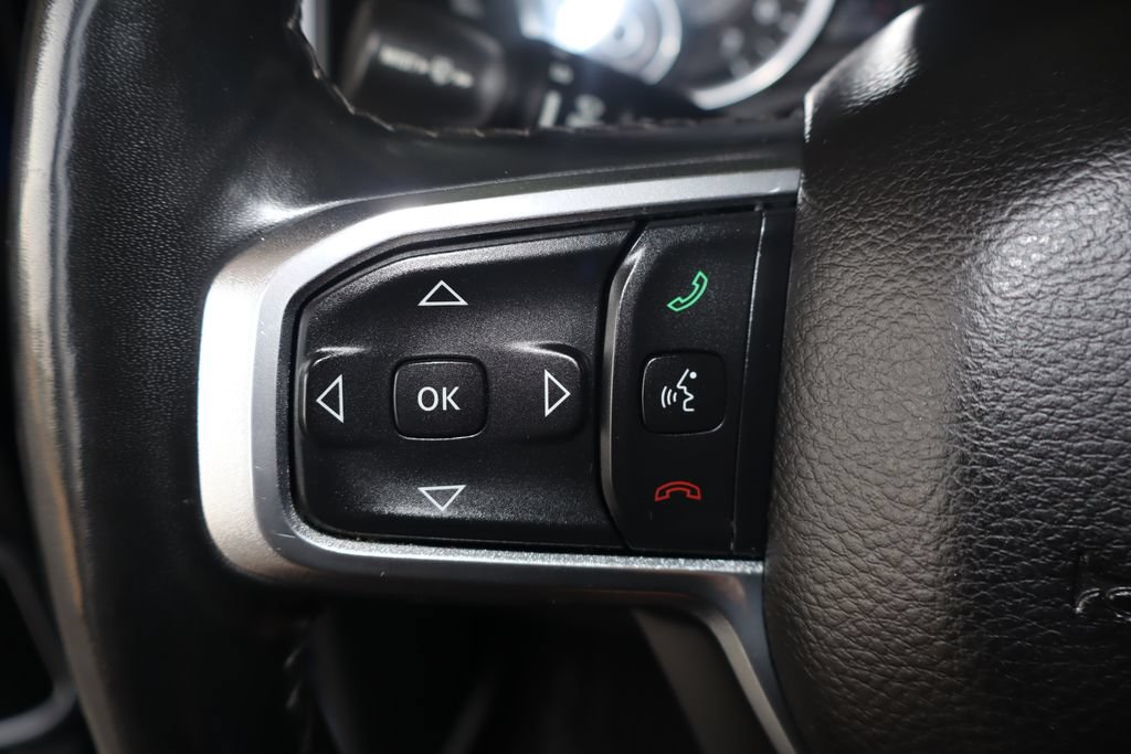Used 2019 RAM 1500 Laramie AWD/4WD image 17
