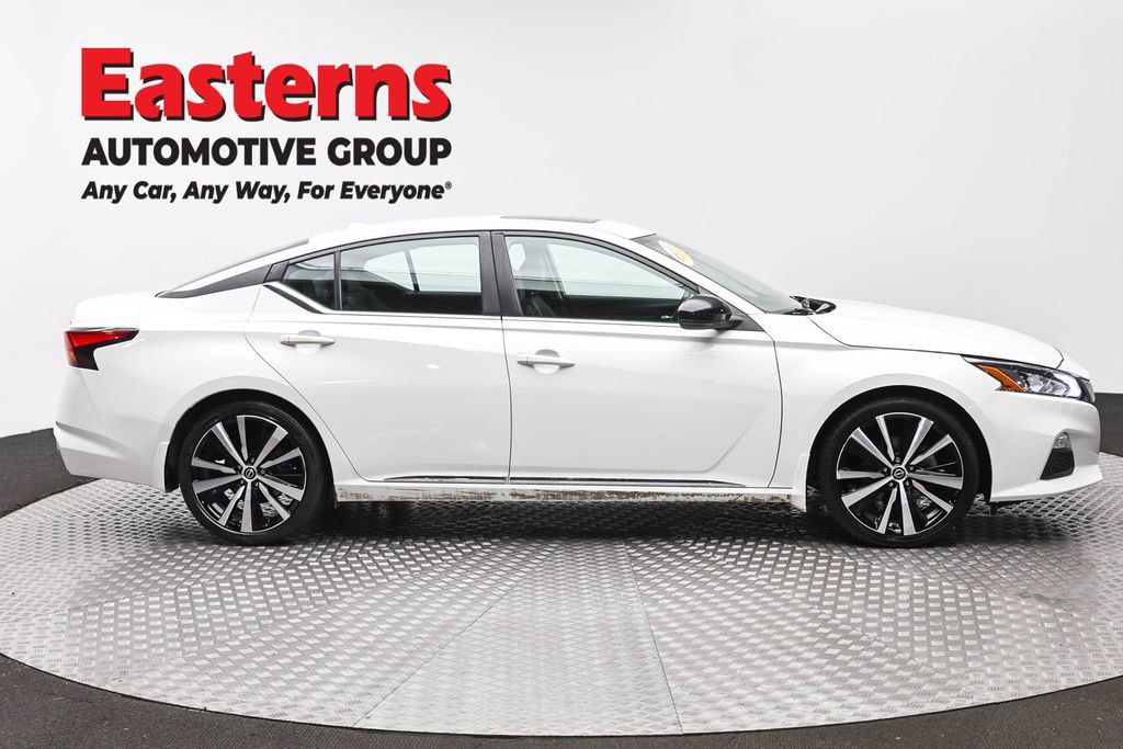 Used 2022 Nissan Altima 2.0 SR FWD image 4