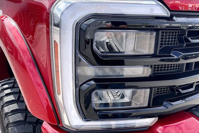 Used 2024 Ford F250 Lariat w/ Lariat Ultimate Package AWD/4WD image 29