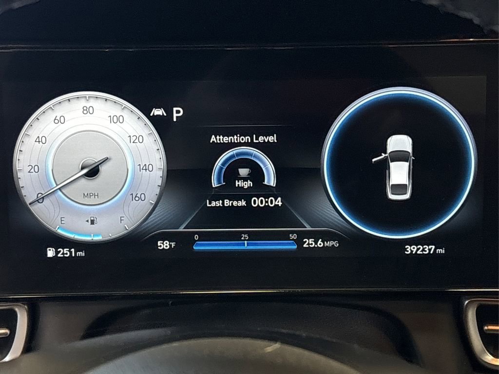 Used 2021 Hyundai Elantra Limited image 20