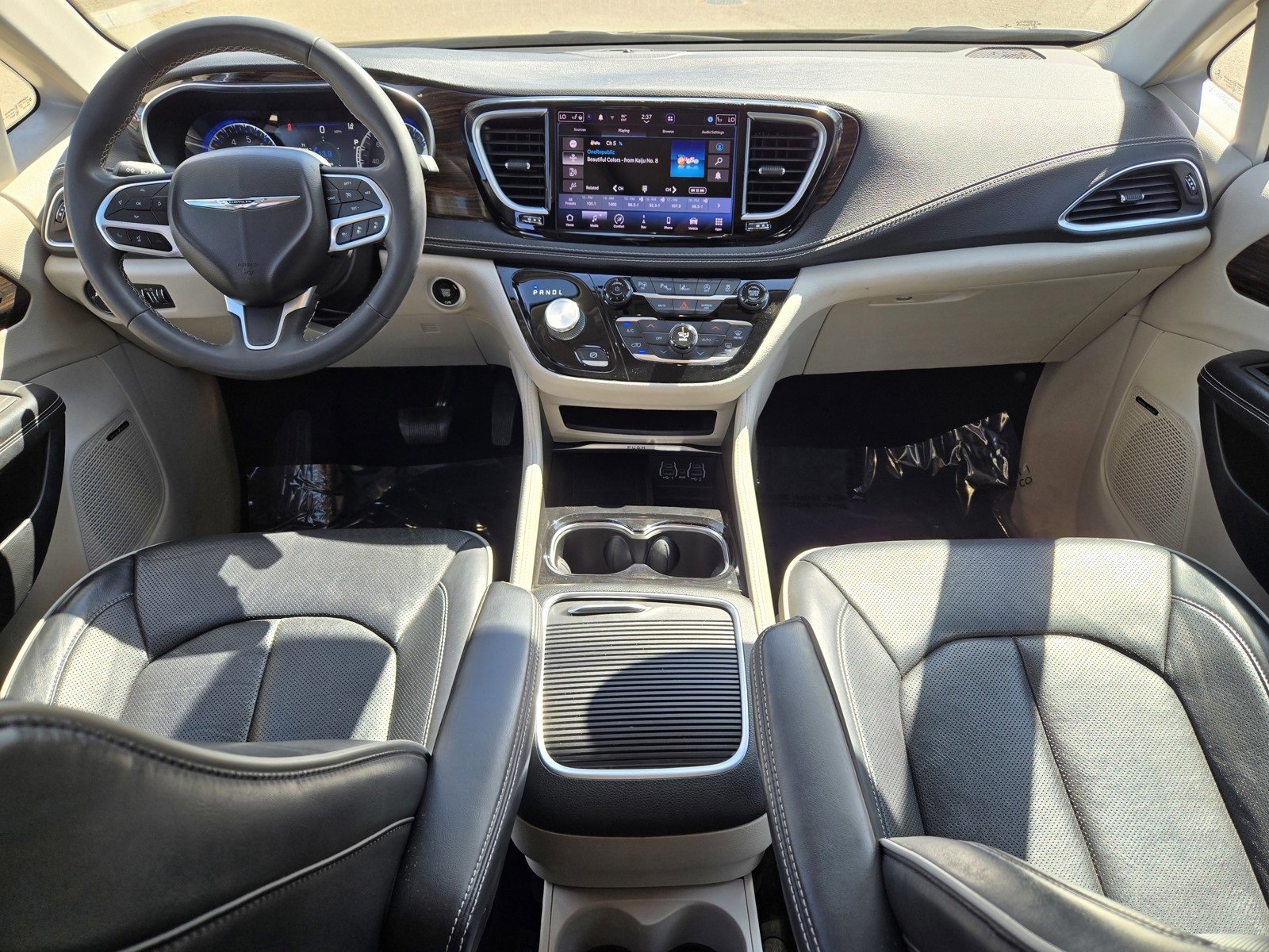 Used 2022 Chrysler Pacifica Limited image 11