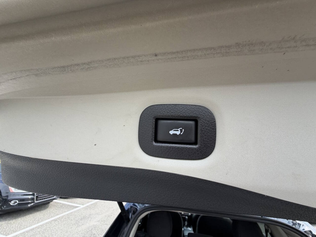 Used 2015 Nissan Rogue SV w/ SV Premium Package AWD/4WD image 22