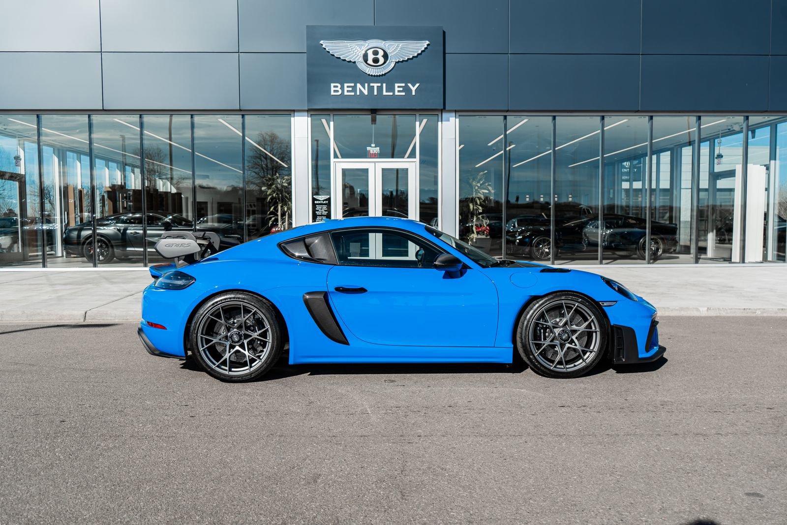 Used 2023 Porsche 718 Cayman GT4 RS RWD image 14