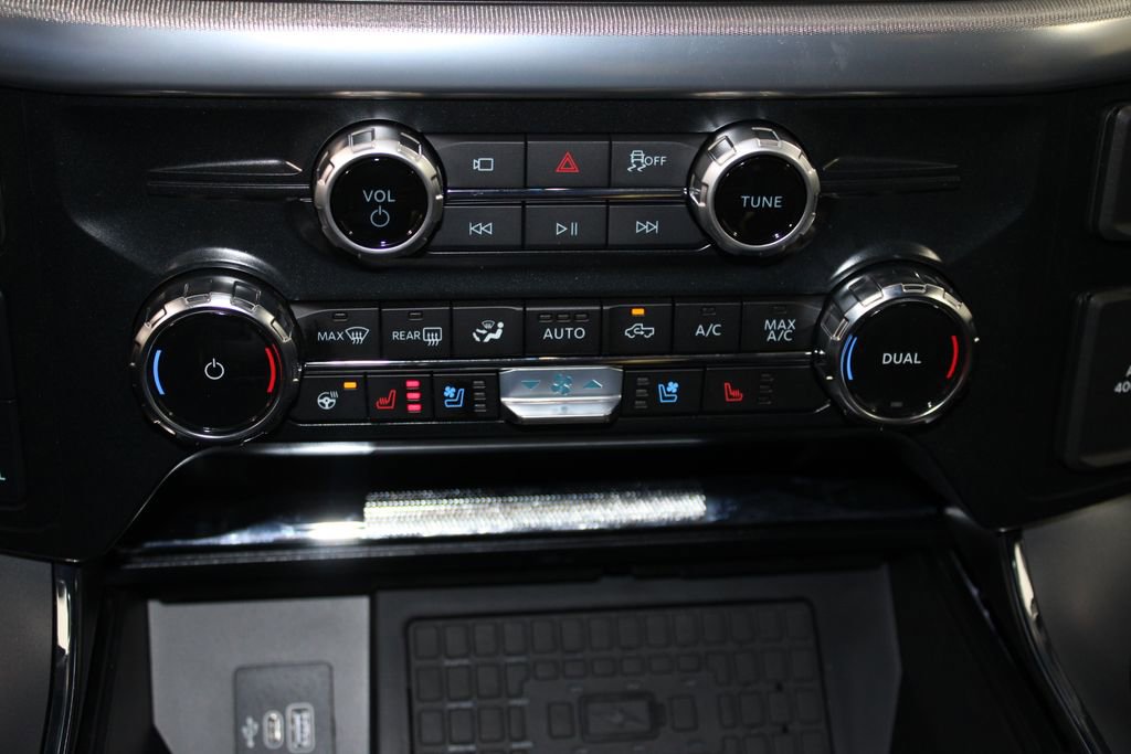 New 2025 Ford F150 Lariat w/ Equipment Group 502A High image 45