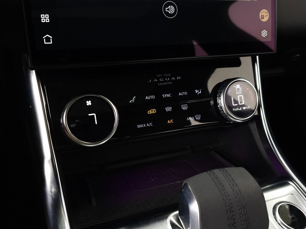 Used 2022 Jaguar XF R-Dynamic SE image 36