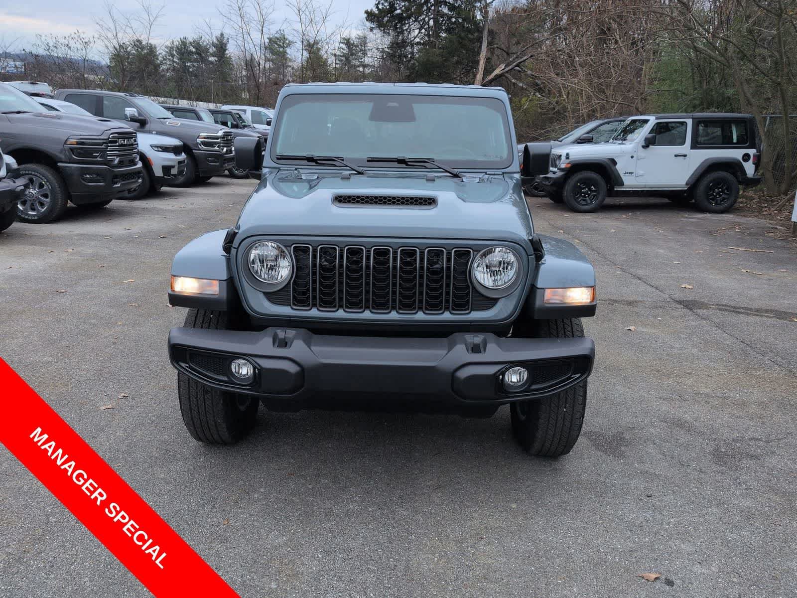 New 2026 Jeep Gladiator Sport AWD/4WD image 3