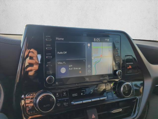 Used 2021 Toyota Highlander Limited image 18