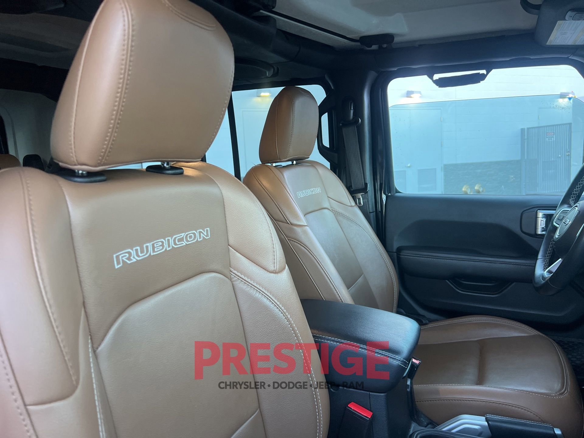 Used 2022 Jeep Wrangler Unlimited Rubicon 4xe AWD/4WD image 30