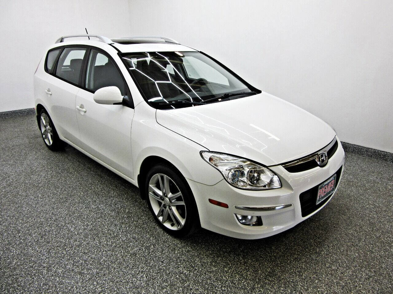 Used 2012 Hyundai Elantra image 3