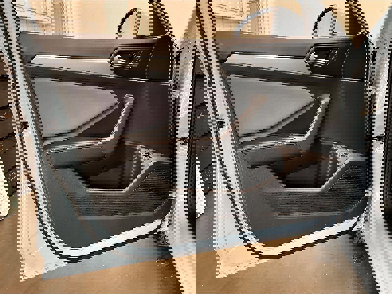 Used 2025 Volkswagen Jetta SE w/ Sunroof Package image 25