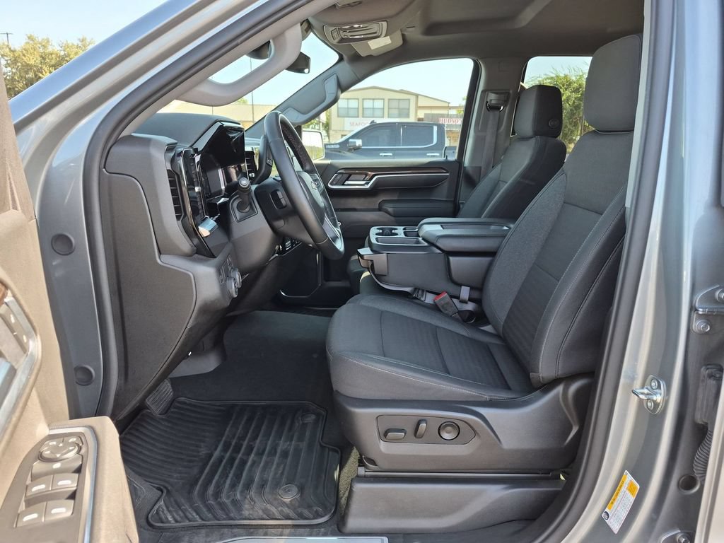 Certified 2026 Chevrolet Silverado 1500 LT RWD image 18