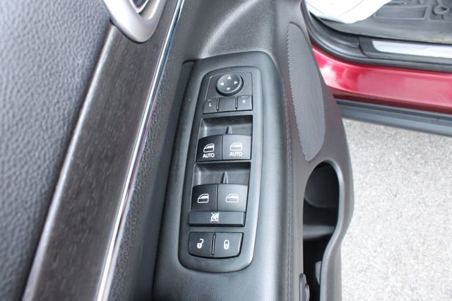 Used 2018 Jeep Grand Cherokee Limited AWD/4WD image 11
