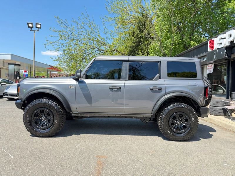 Used 2024 Ford Bronco Wildtrak AWD/4WD image 9
