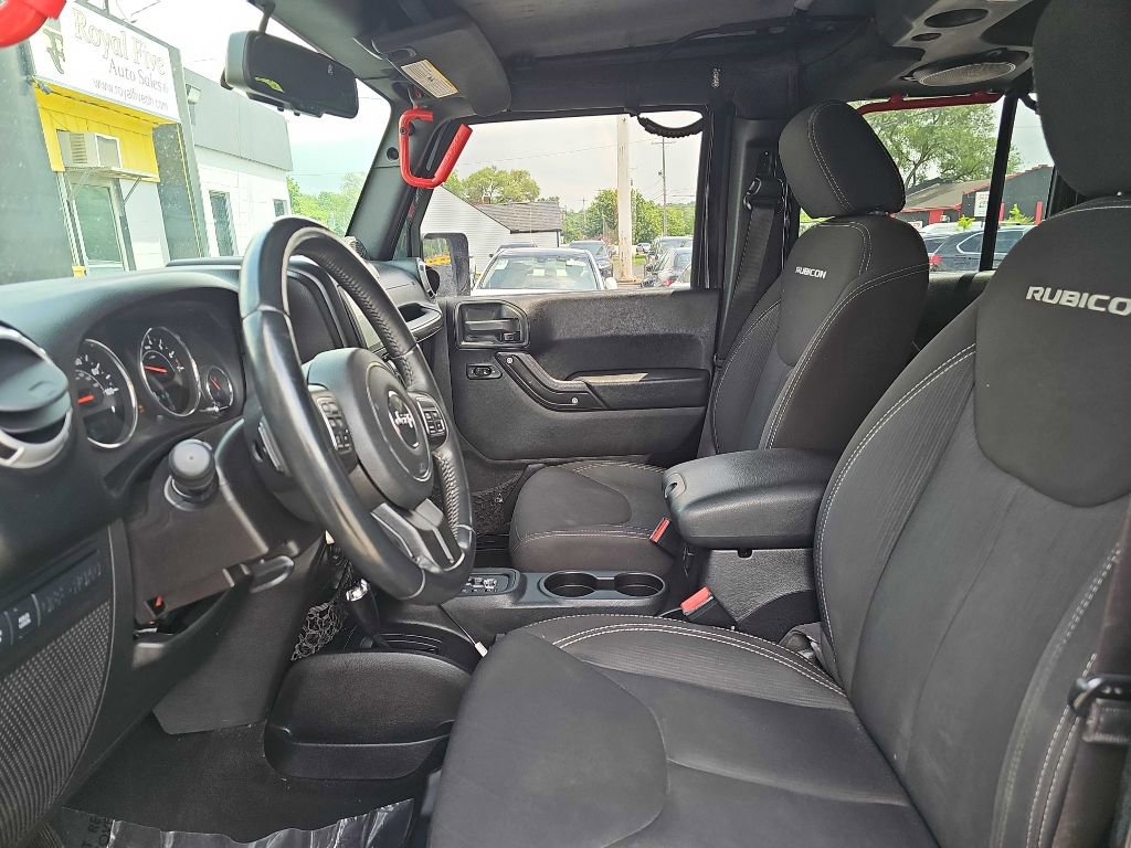 Used 2014 Jeep Wrangler Unlimited Rubicon w/ Connectivity Group image 26