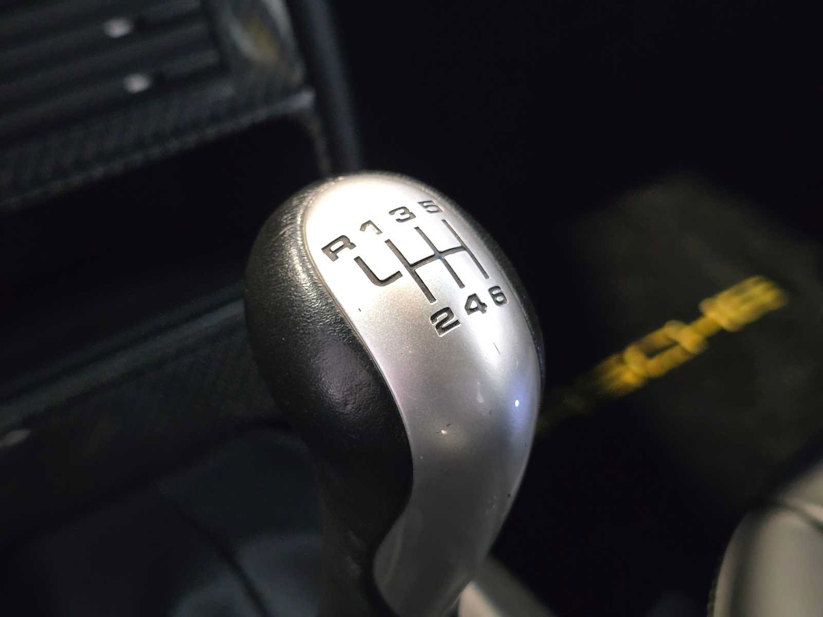 Used 2002 Porsche 911 GT2 RWD image 25