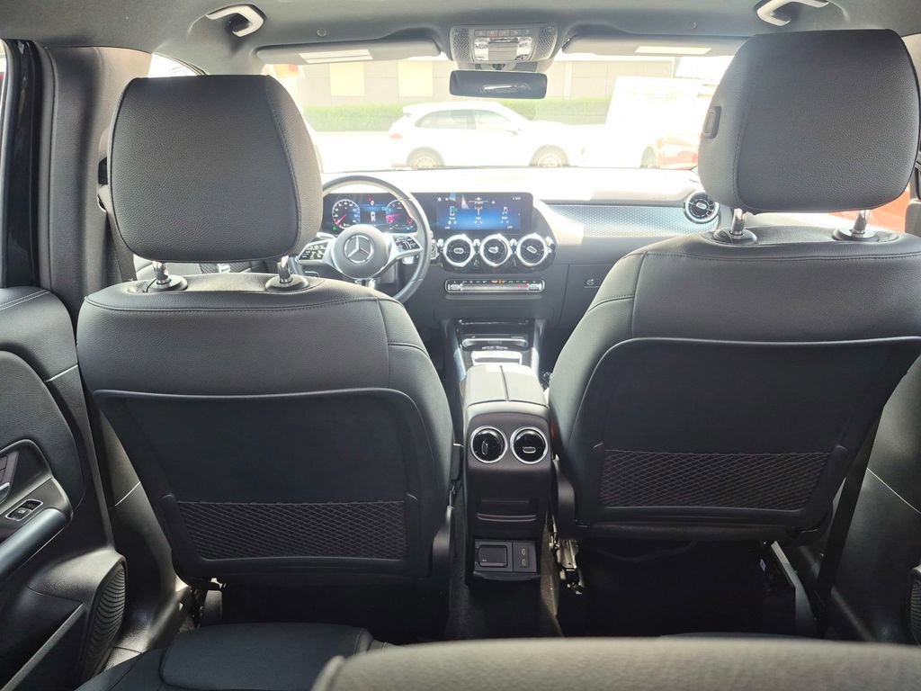 Used 2025 Mercedes-Benz GLA 250 image 29