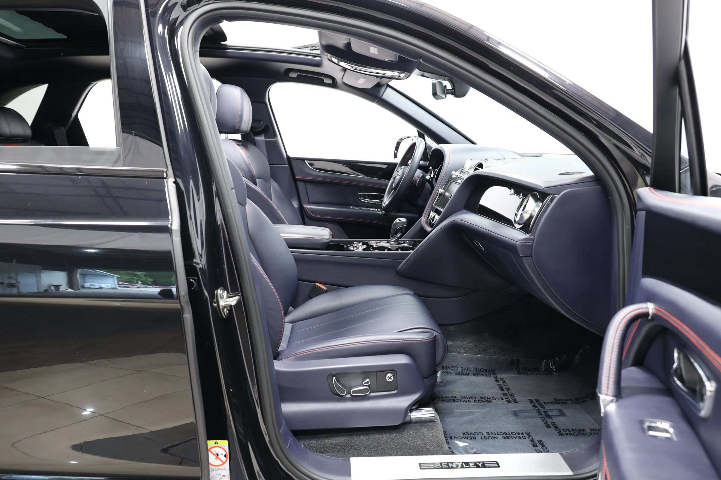 Used 2019 Bentley Bentayga AWD/4WD image 88
