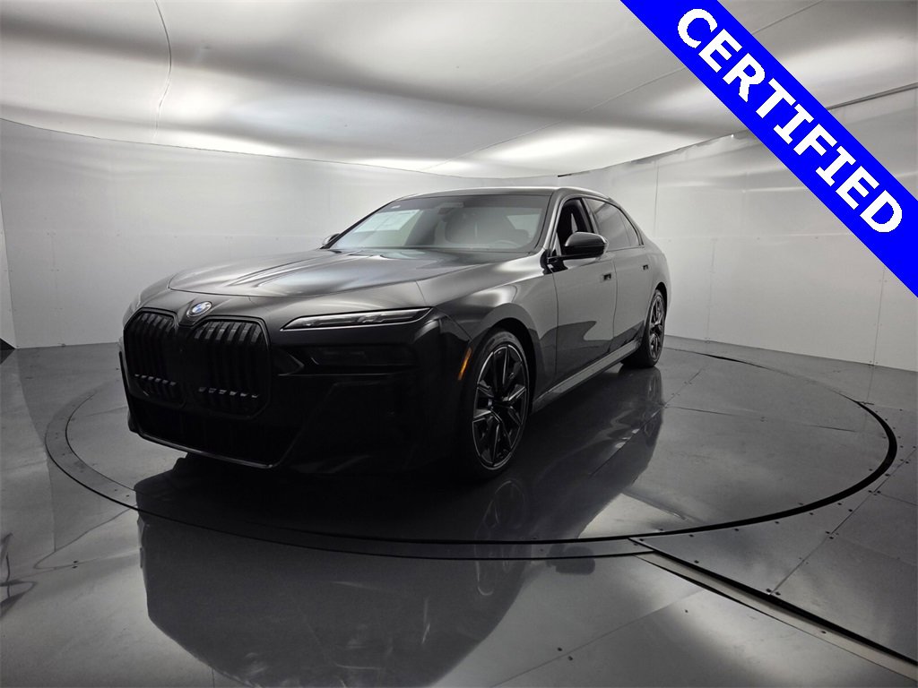 Used 2024 BMW 760i xDrive w/ Executive Package image 4