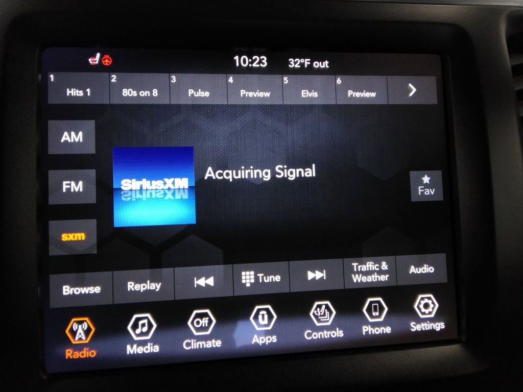 Used 2021 Jeep Cherokee Trailhawk image 25