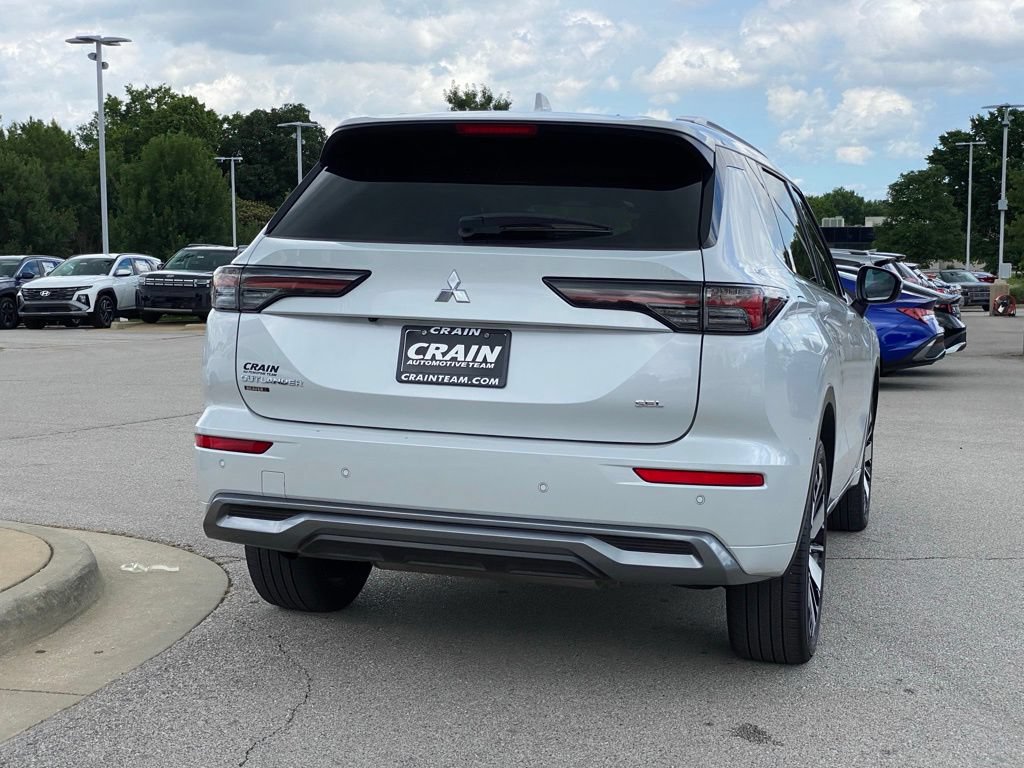 Used 2025 Mitsubishi Outlander SEL FWD image 8