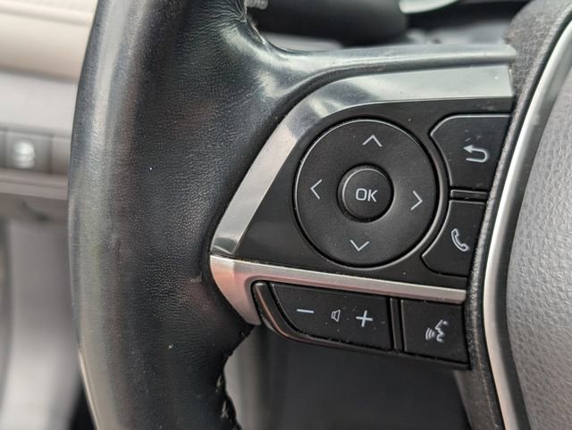 Used 2021 Toyota Camry XLE image 34