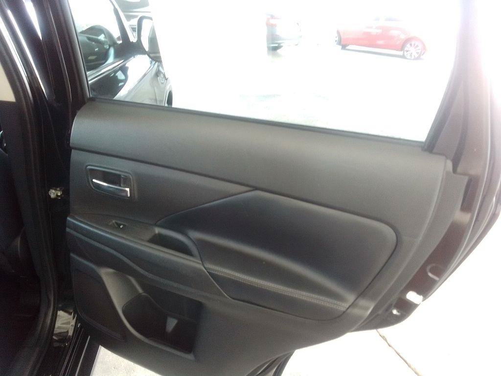 Used 2020 Mitsubishi Outlander SEL FWD image 26