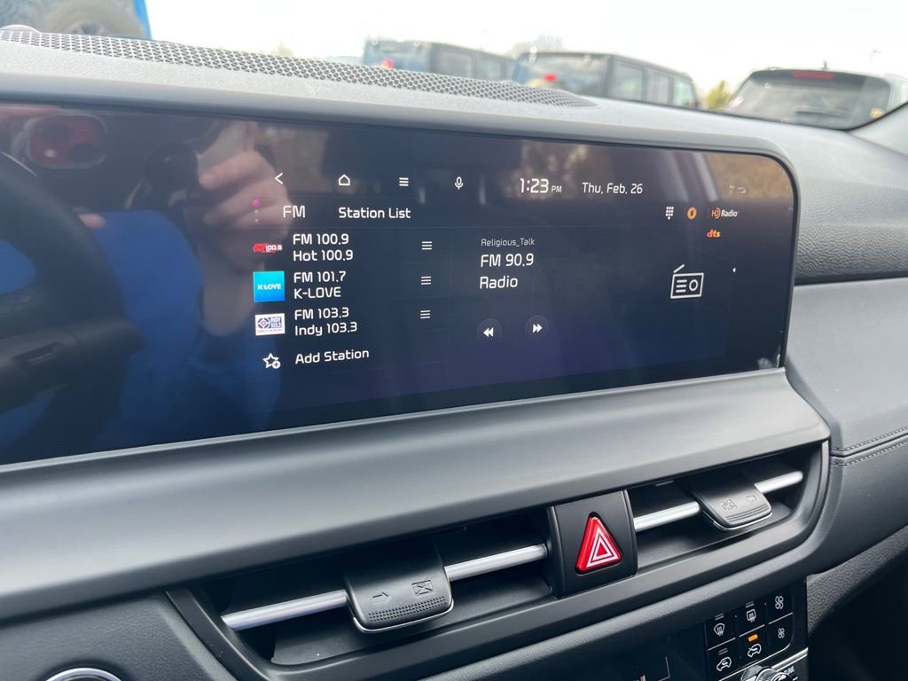 Used 2024 Kia Seltos EX image 23