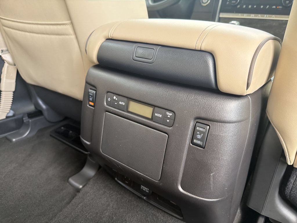 Certified 2024 Nissan Armada Platinum w/ Cargo Package AWD/4WD image 18