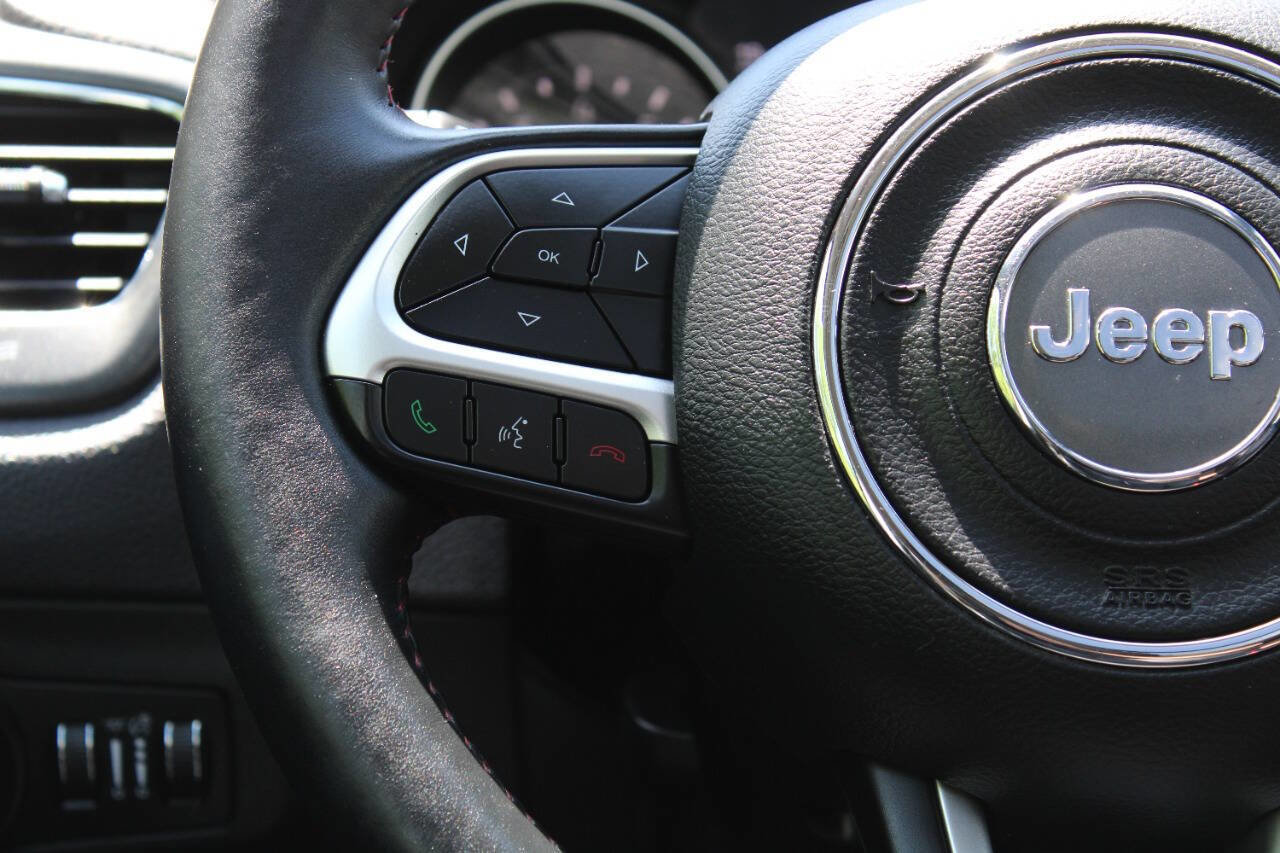 Used 2017 Jeep Compass Trailhawk w/ Navigation Group image 35