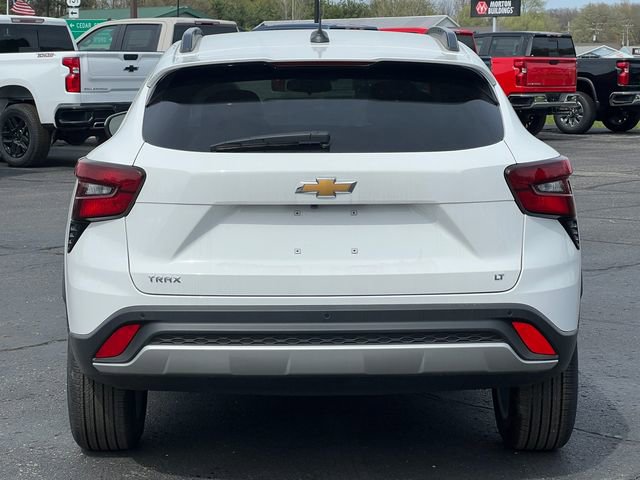 New 2026 Chevrolet Trax LT w/ Driver Confidence Package FWD image 37