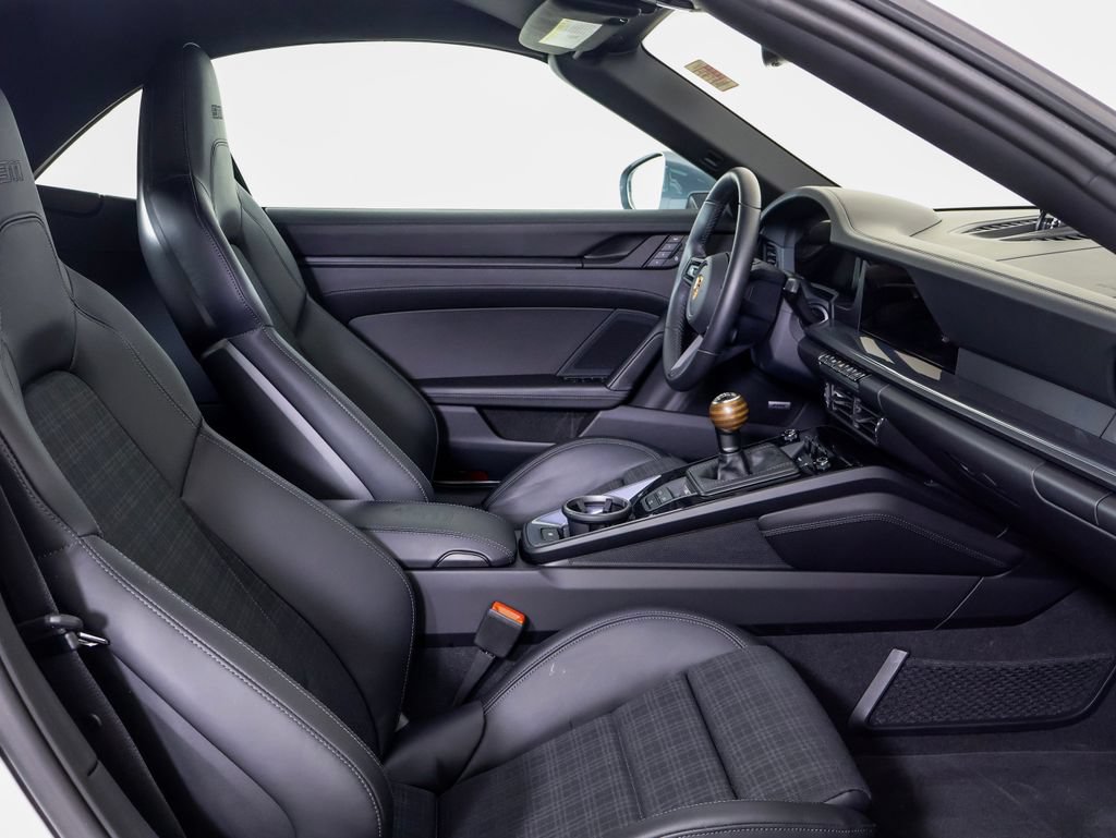 Certified 2025 Porsche 911 Carrera T RWD image 7