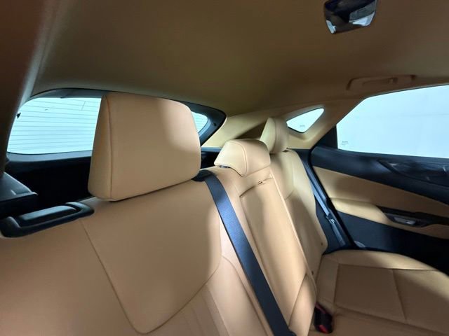 Used 2025 Lexus NX 250 FWD w/ Towing Package (2000 Lbs) image 32