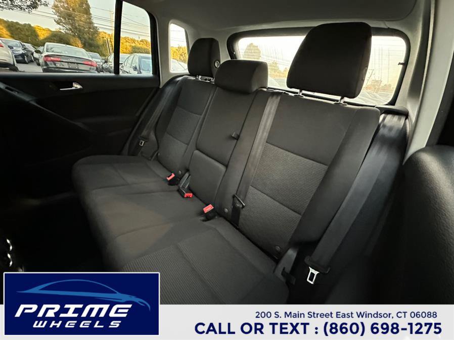 Used 2013 Volkswagen Tiguan S AWD/4WD image 16