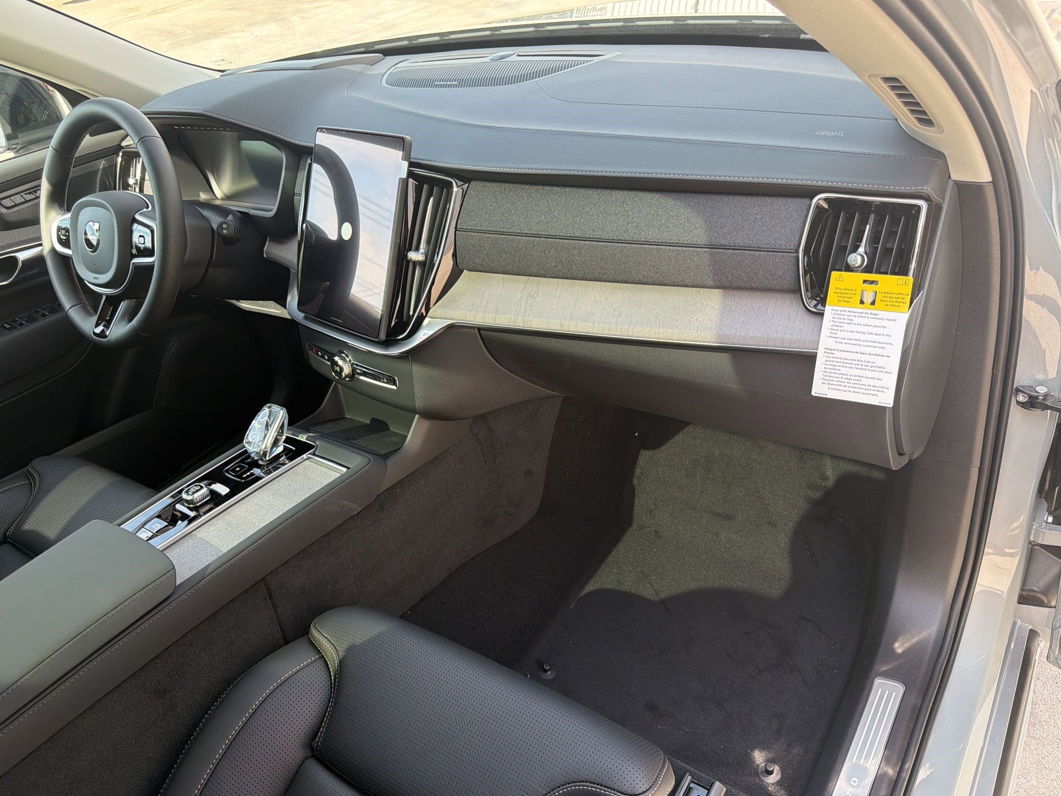 New 2026 Volvo XC90 B6 Ultra w/ Protection Package AWD/4WD image 31