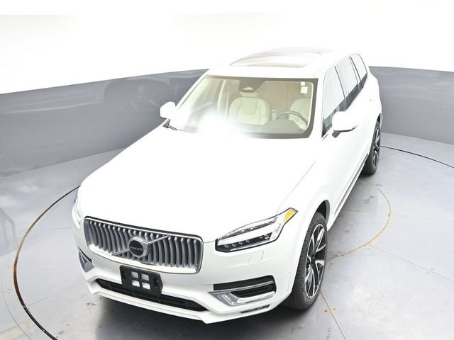 Used 2025 Volvo XC90 B5 Plus w/ Protection Package Premier AWD/4WD image 36