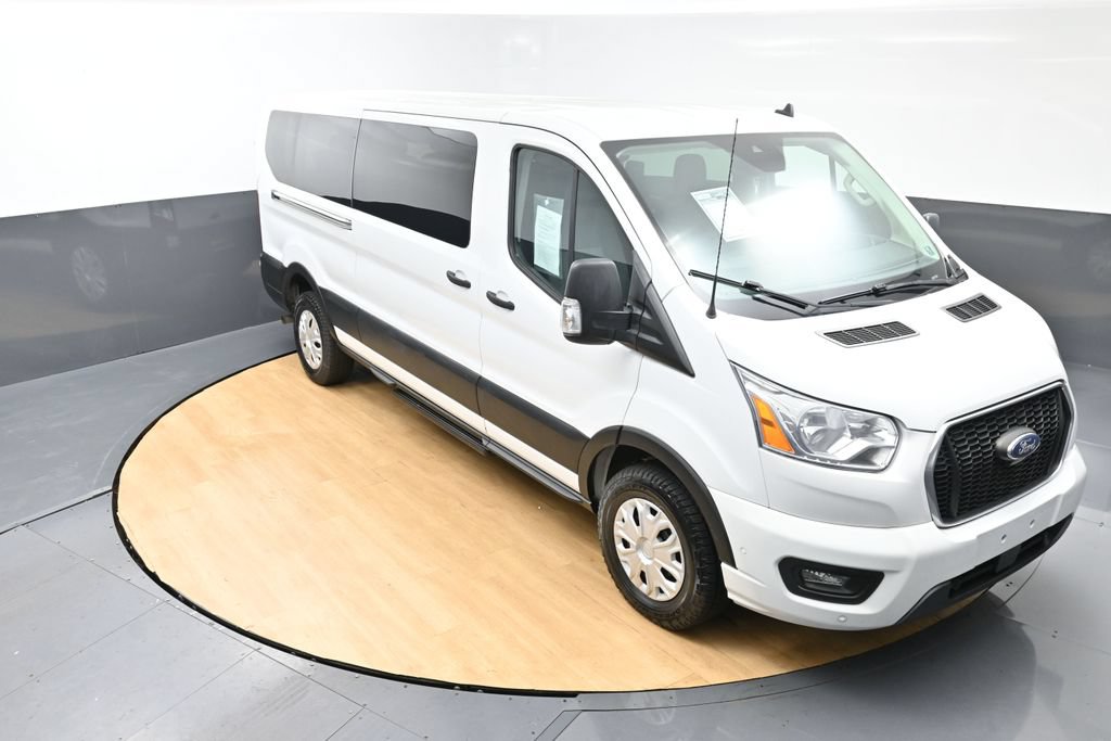 Used 2022 Ford Transit 350 XLT RWD image 5