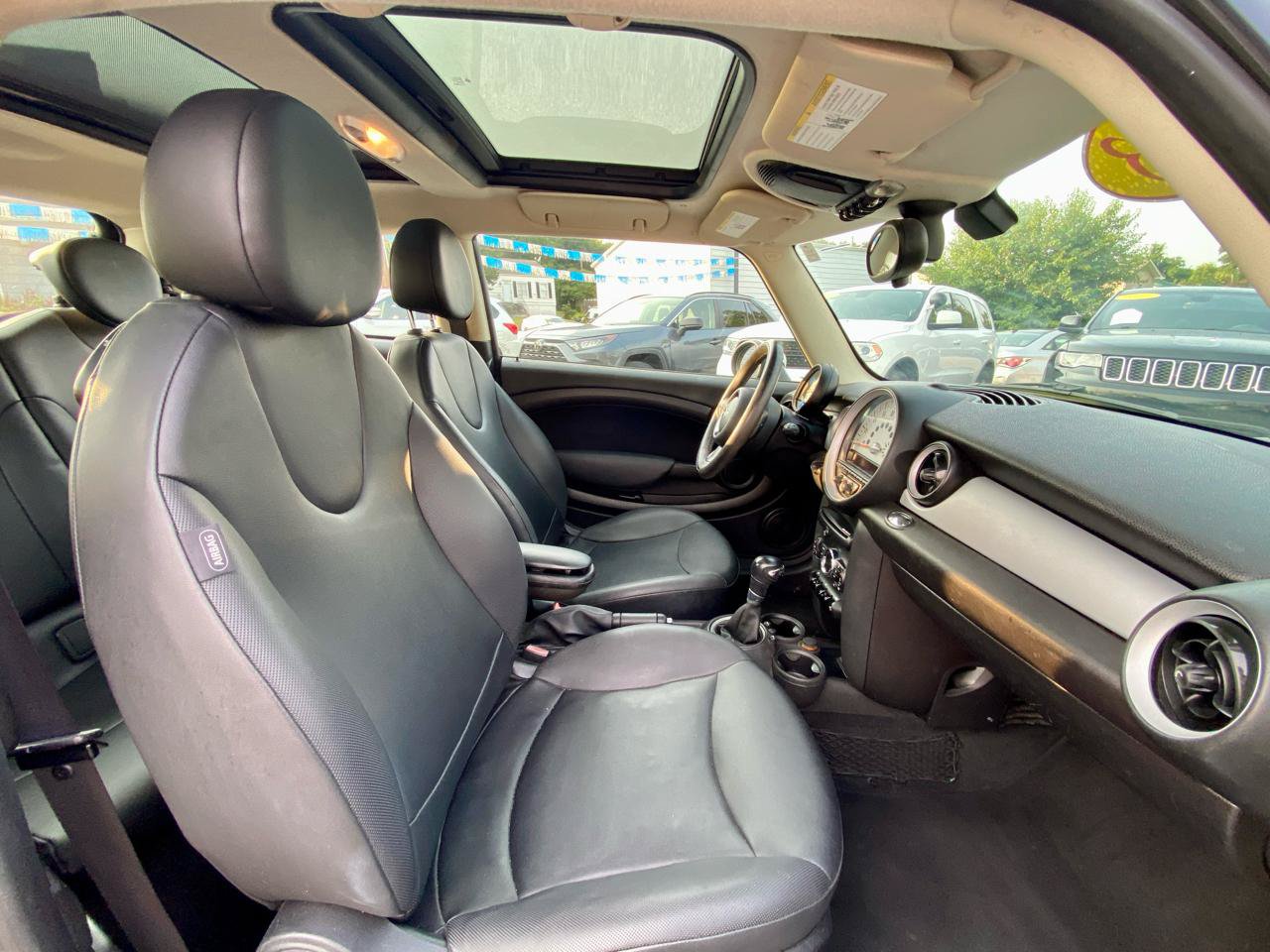Used 2013 MINI Cooper Hardtop FWD image 9
