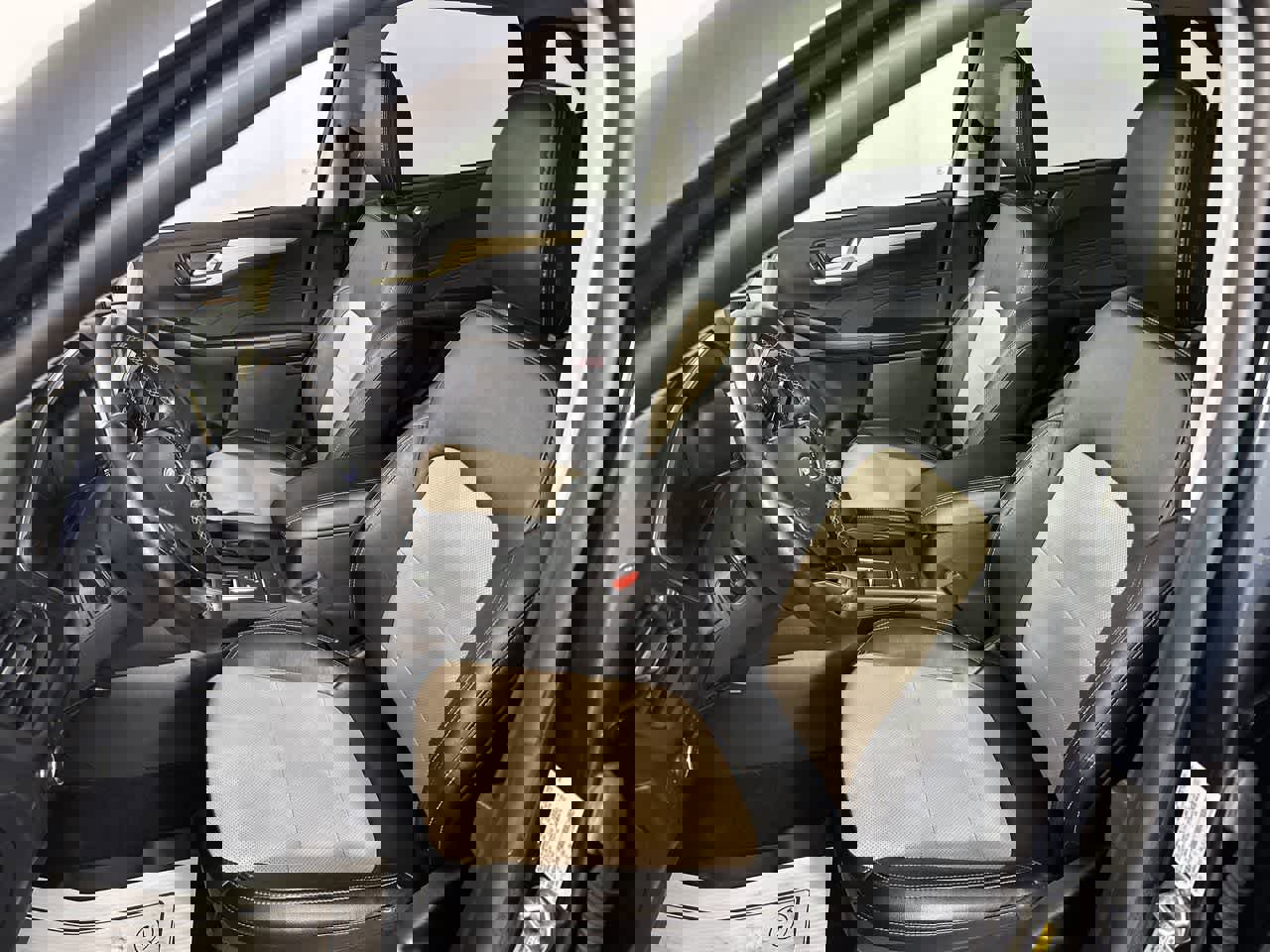 Used 2022 Ford Escape Titanium w/ Titanium Elite Package image 6