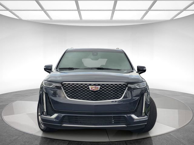Used 2024 Cadillac XT6 Premium Luxury image 2