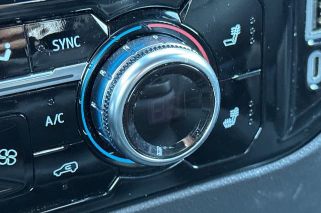 Used 2024 GMC Sierra 1500 SLT image 30