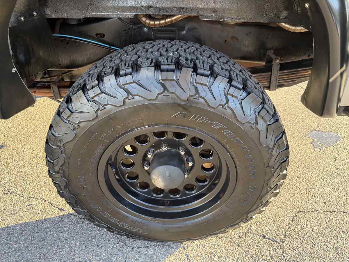 Used 2010 Ford E-350 and Econoline 350 Super Duty image 12