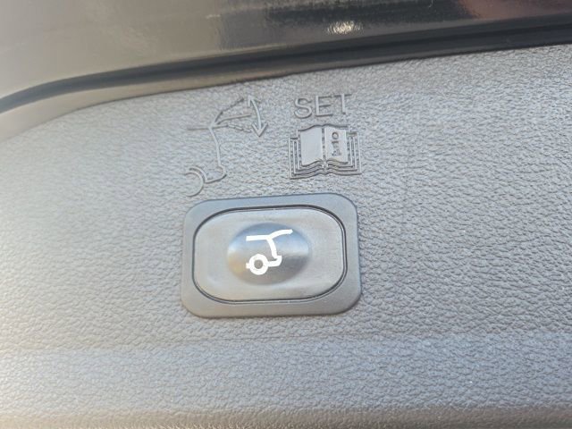 Used 2018 Ford Escape SEL image 14