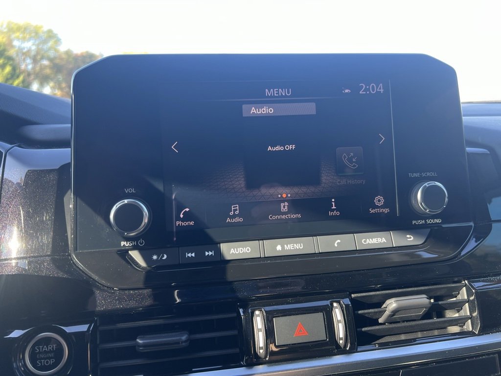 Used 2022 Nissan Pathfinder SV w/ SV Black Package image 22