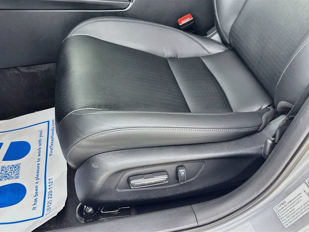 Used 2024 Honda Civic EX-L image 21