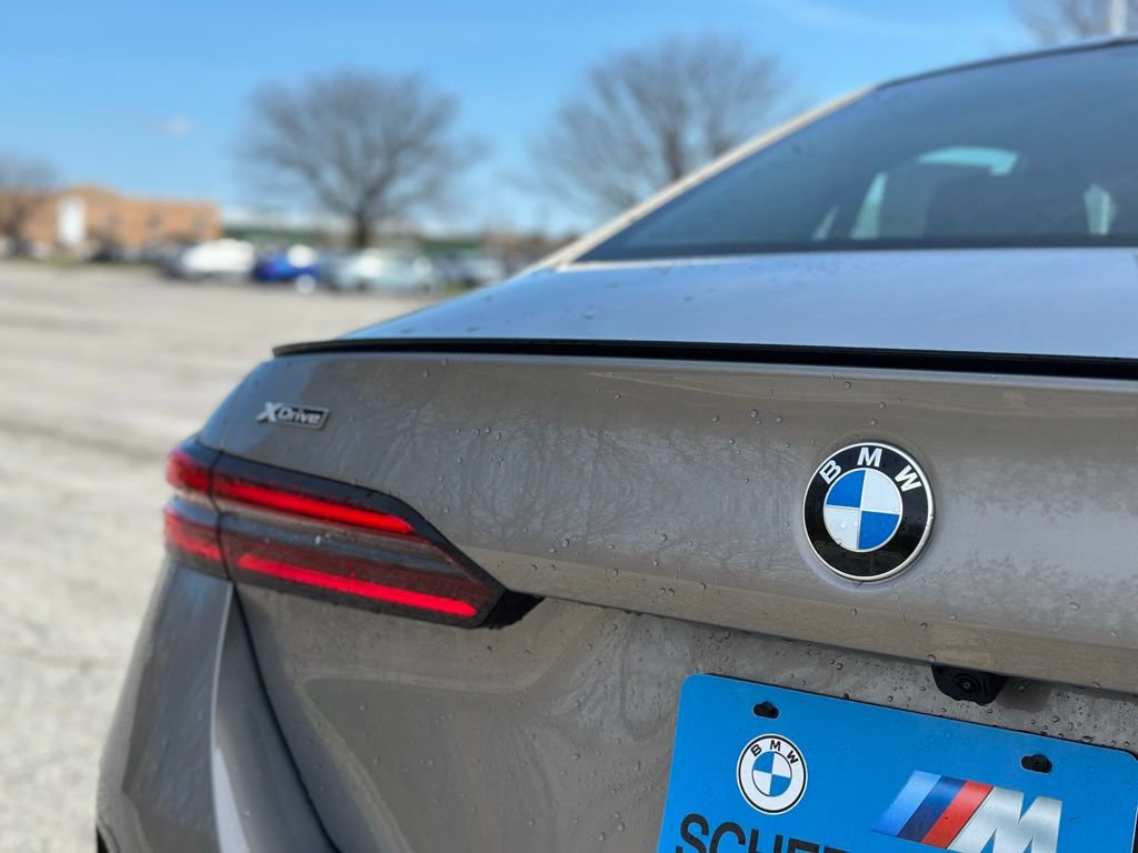 New 2026 BMW 530i xDrive w/ M Sport Package AWD/4WD image 13