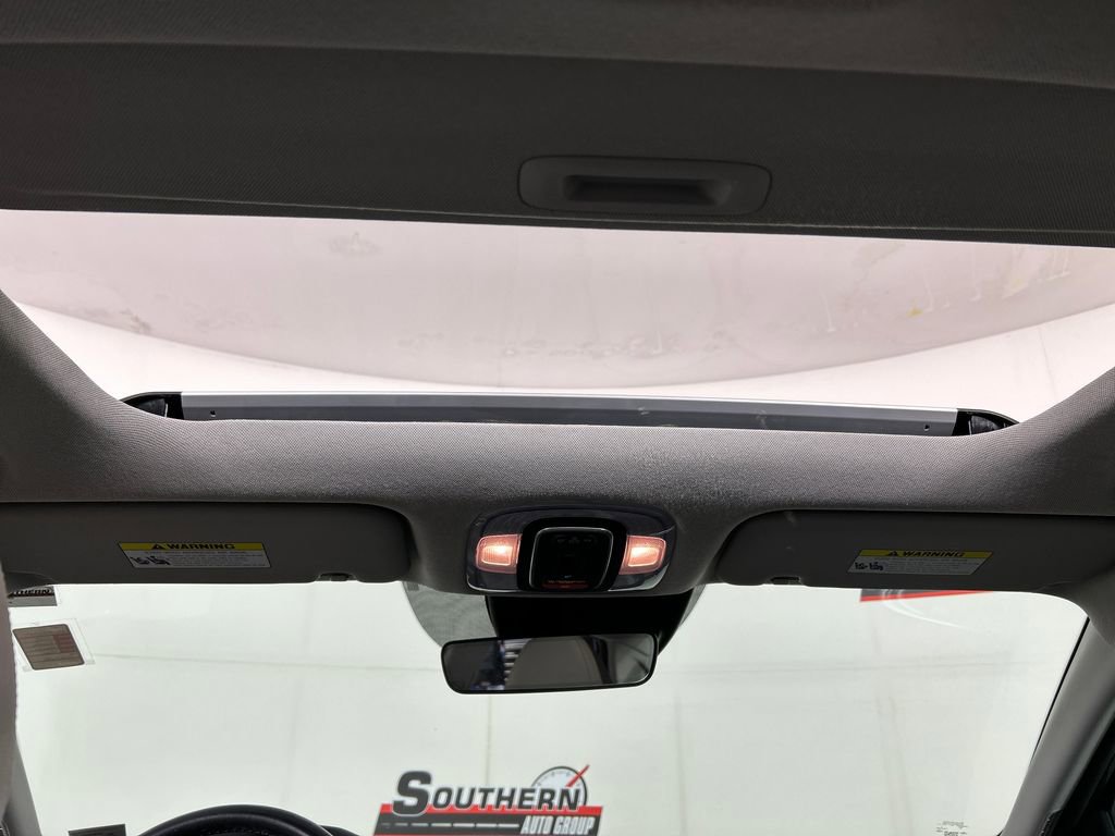Used 2023 Hyundai Elantra Limited FWD image 19