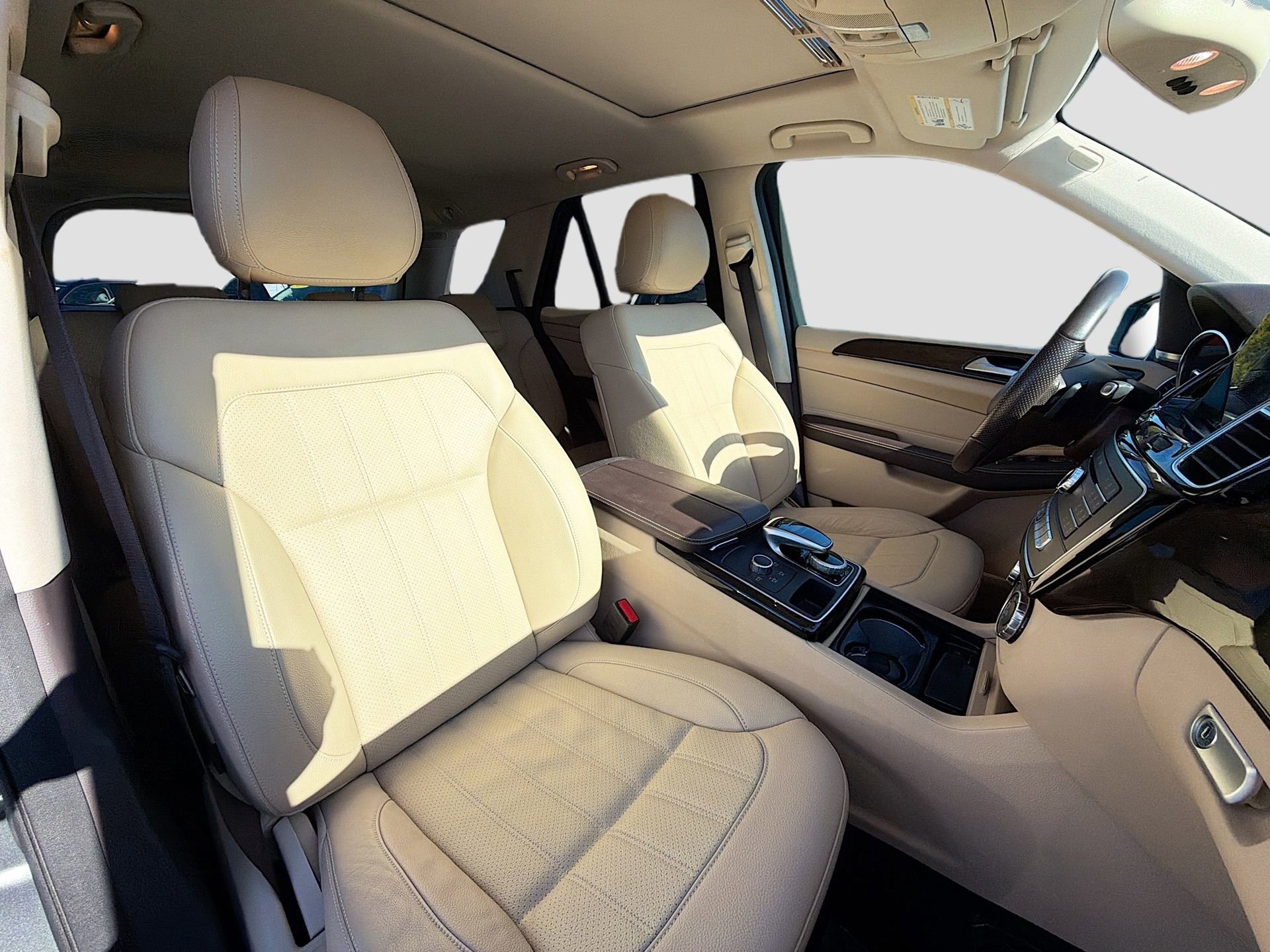 Used 2018 Mercedes-Benz GLE 350 image 16